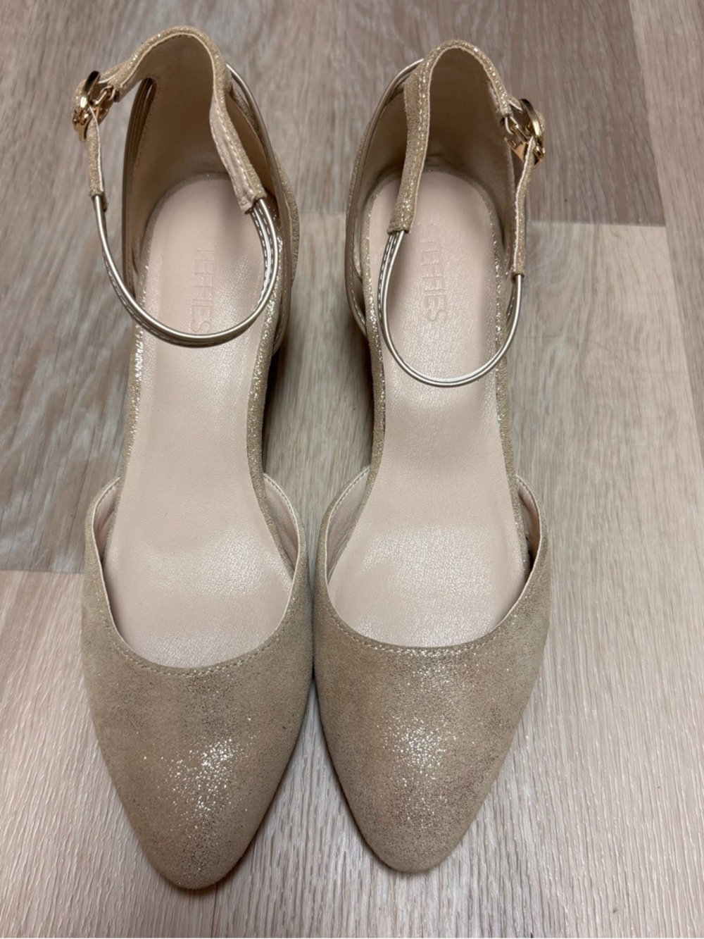 STEFFIE'S Gold Smarter Heels Landmark Palace Size 8.5 Suede Leather Shimmer - Picture 3 of 14